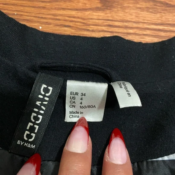 H&M Cropped Blazer - Picture 4 of 6